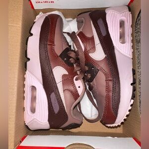 Toddler girl Nike air max